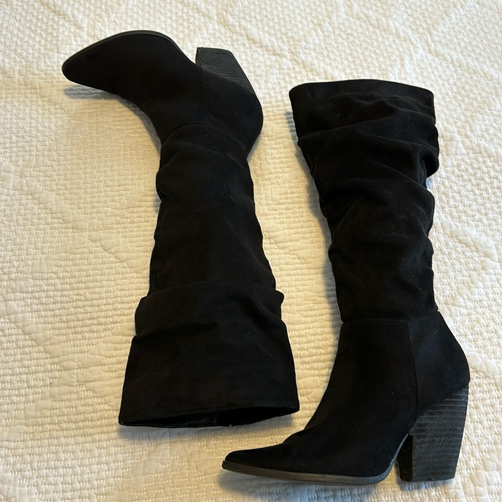 Charles by Charles David Black Point-toe Womens Boots Size 6M